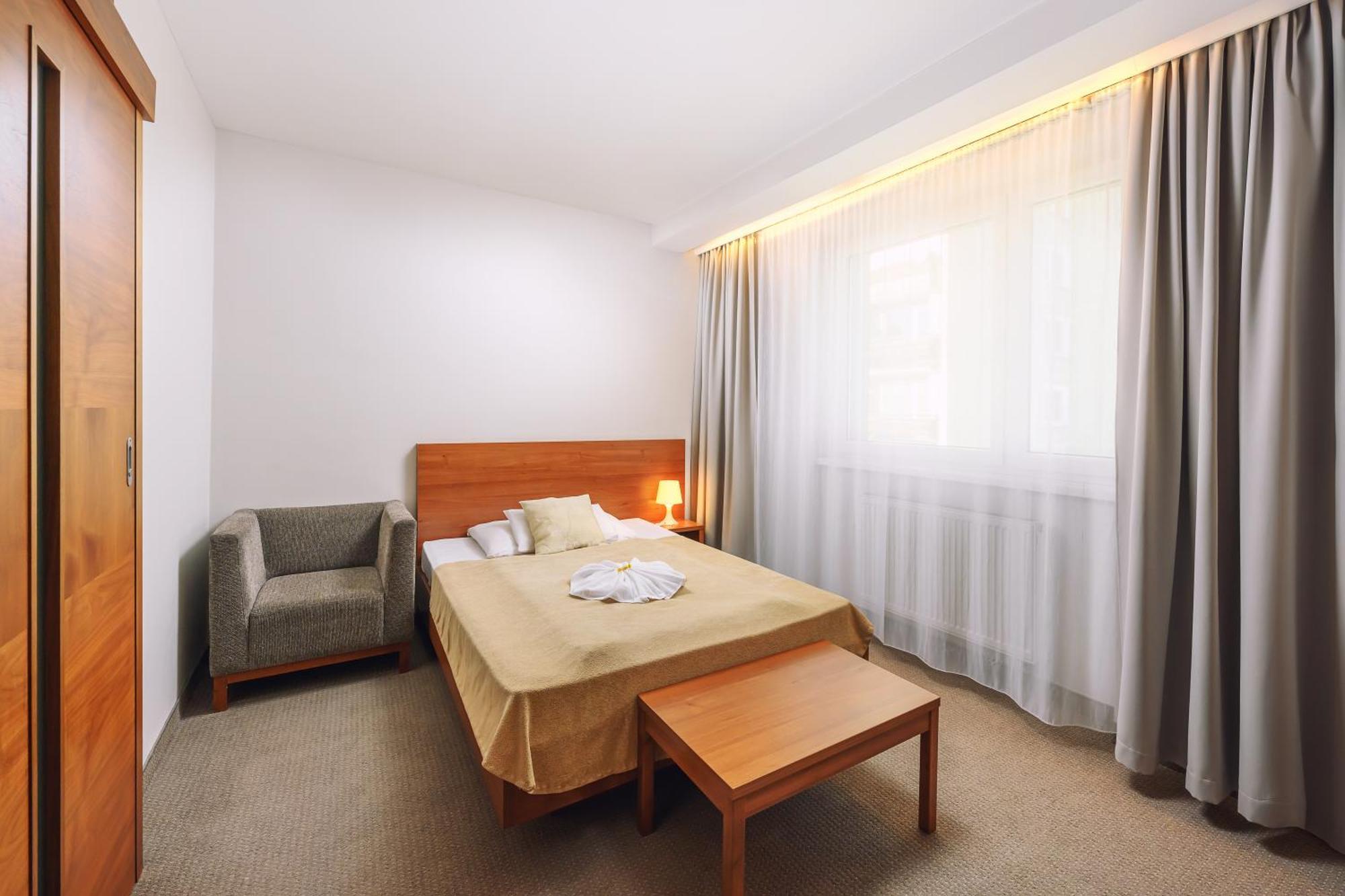 Hotel Janosik Liptovský Mikuláš Extérieur photo