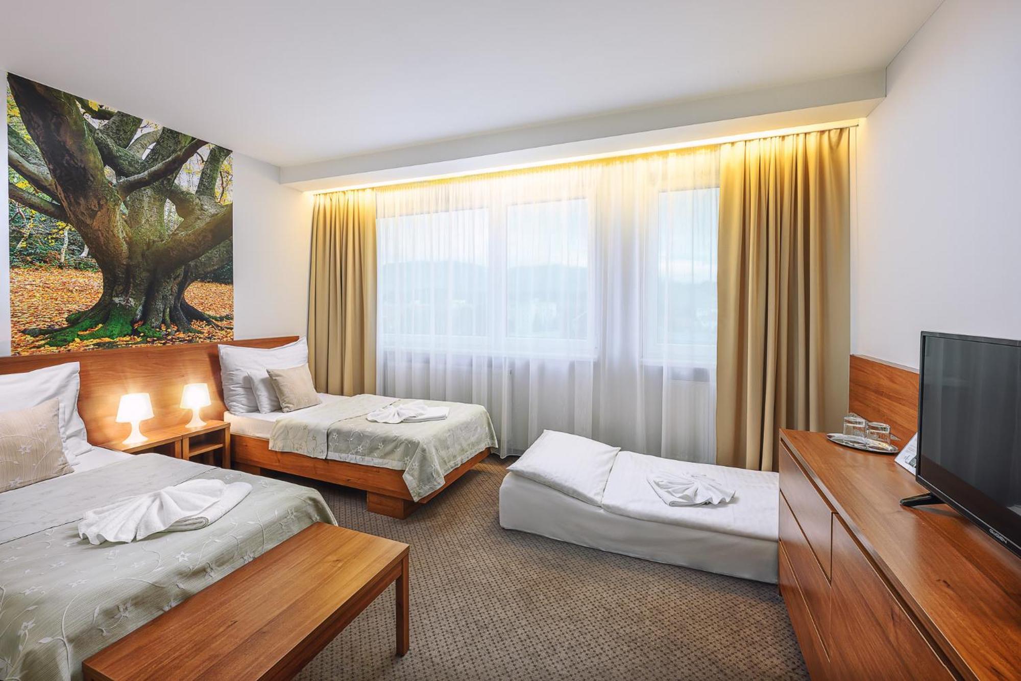 Hotel Janosik Liptovský Mikuláš Extérieur photo