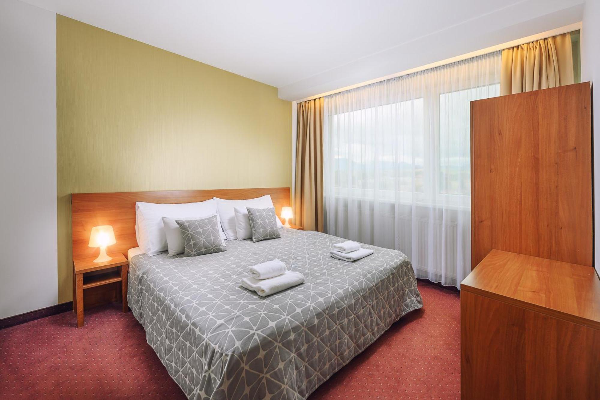 Hotel Janosik Liptovský Mikuláš Extérieur photo