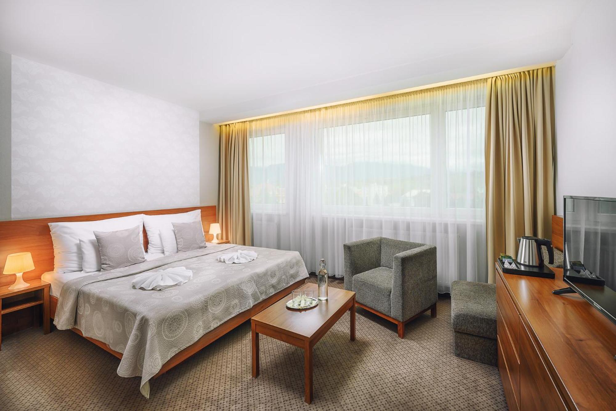Hotel Janosik Liptovský Mikuláš Extérieur photo
