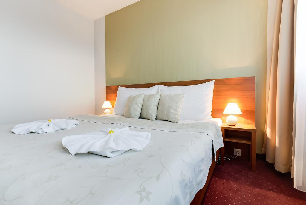 Hotel Janosik Liptovský Mikuláš Extérieur photo